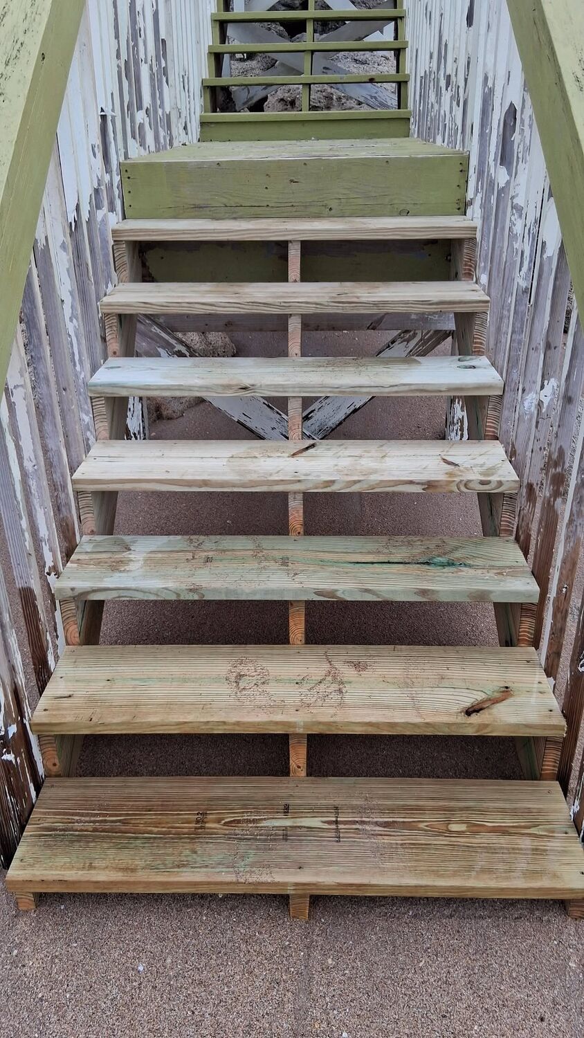 Custom exterior steps detail